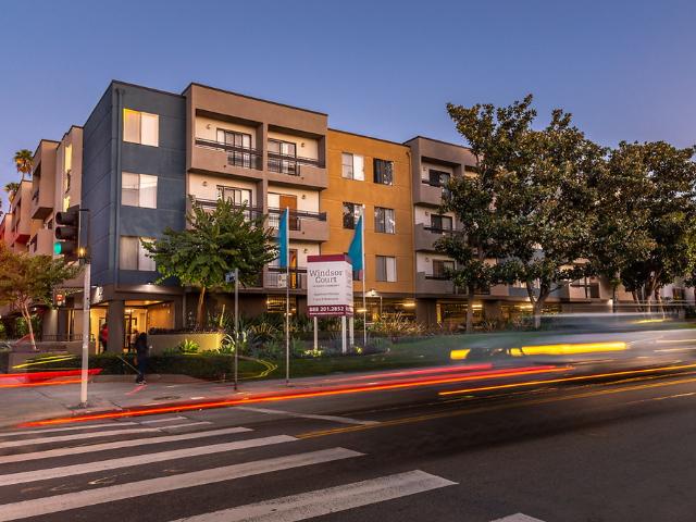 Apartment for rent in Canoga Park, California