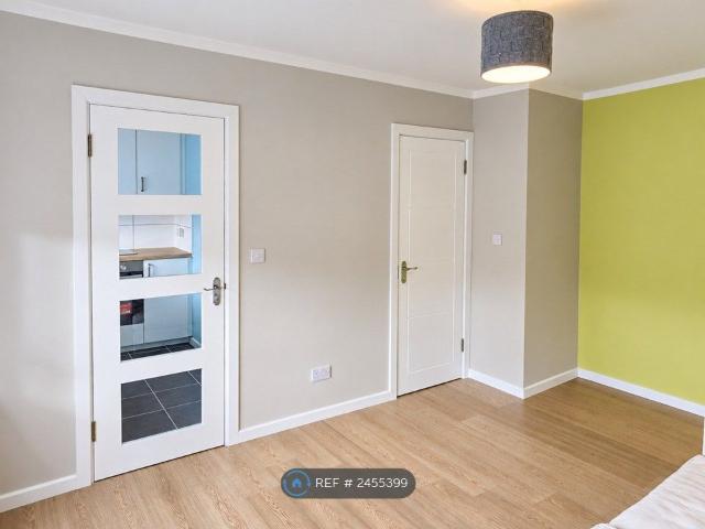 Apartment for rent in London Borough of Barnet, Greater London