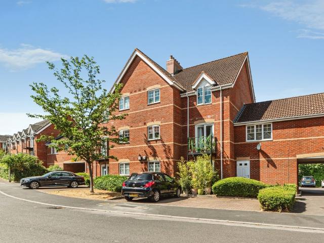 Apartment for rent in Enborne, West Berkshire