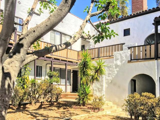Apartment for rent in Glendale, California