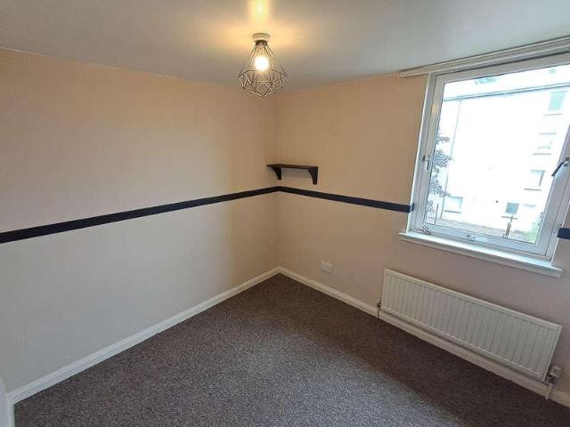 Apartment for rent in Radnor Park, Clydebank