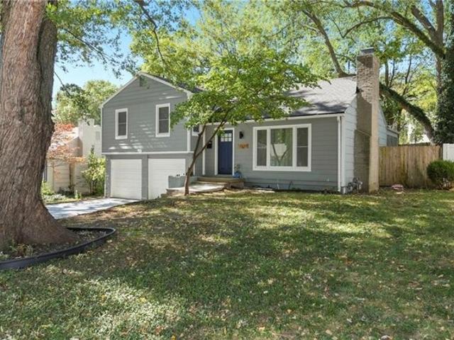 House for sale in Prairie Village