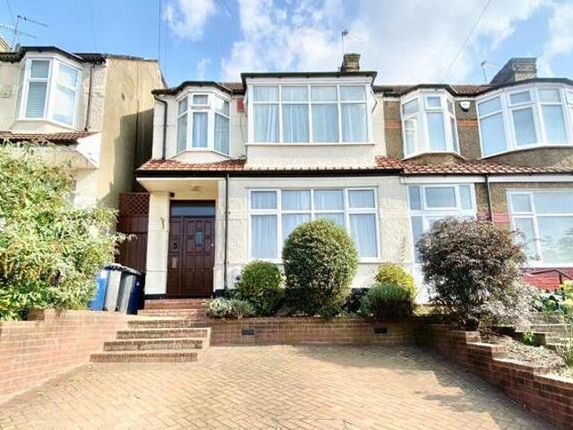 House for sale in Hertfordshire