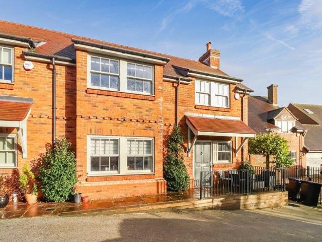 House for rent in Beaconsfield, Penn Bottom