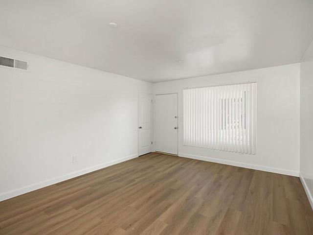 Apartment for rent in Browning, Tustin