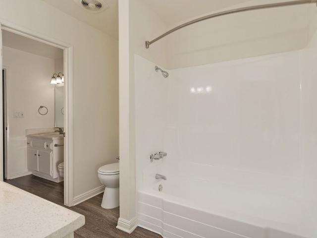 Apartment for rent in Tustin, California