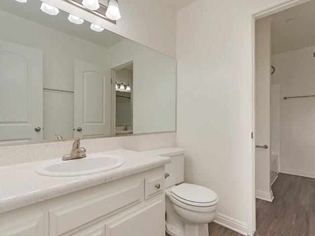 Apartment for rent in Tustin, California