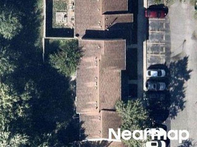 Townhouse for sale in Country Club Hills, Illinois