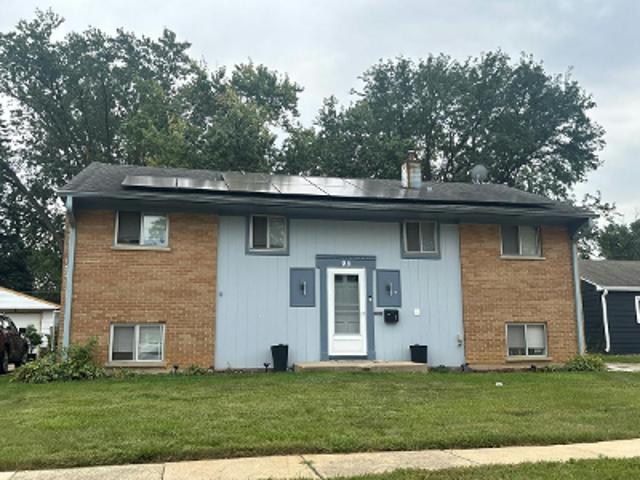 House for sale in Glendale Heights, Illinois