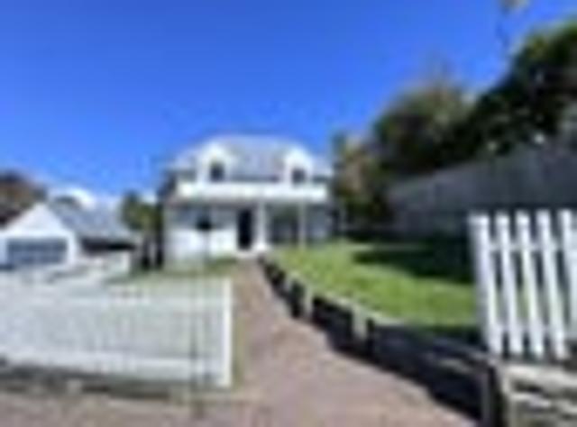 House for rent in Paremoremo, Oroua County
