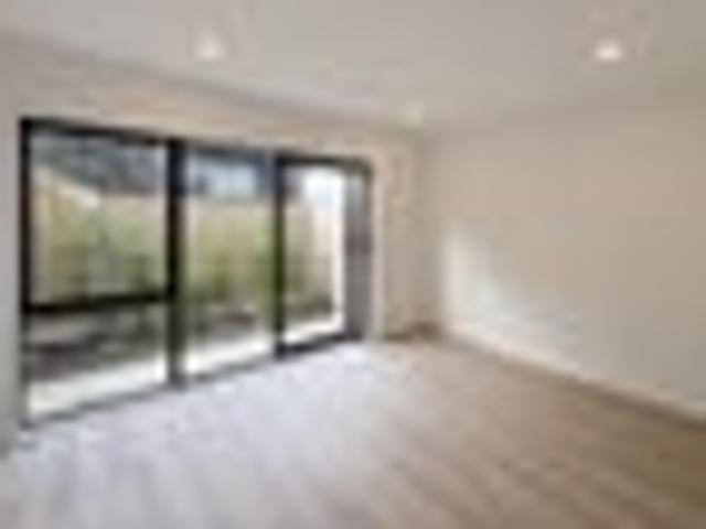 Townhouse for rent in Paremoremo