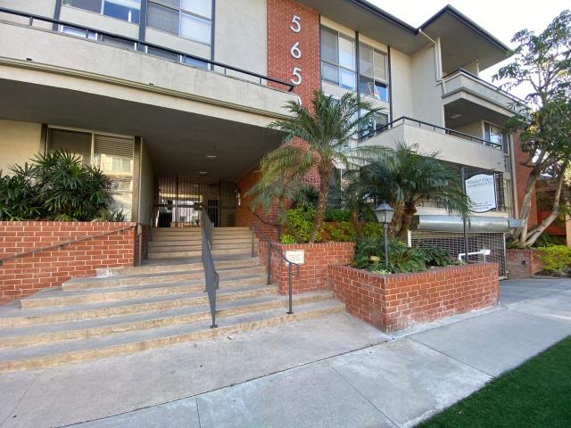 Apartment for rent in Culver City, California