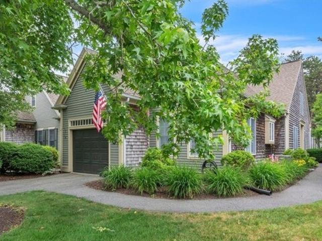 Condo for sale in Mashpee, Massachusetts