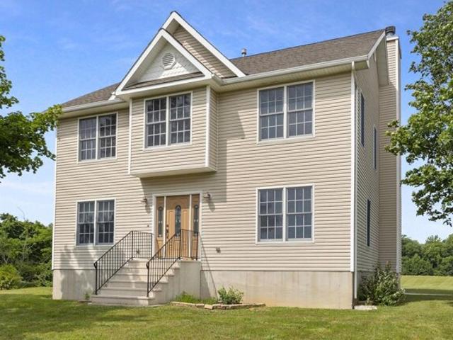 House for sale in Windsor, New Jersey
