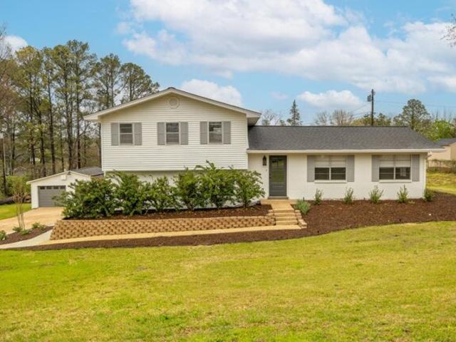 House for sale in Starkville