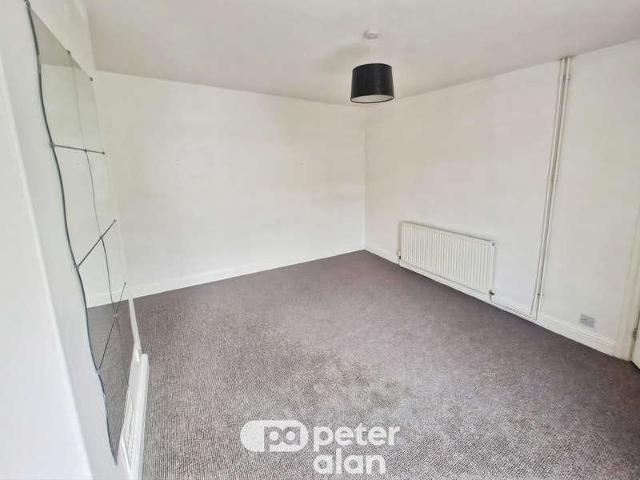 Apartment for rent in Sebastopol, Griffithstown