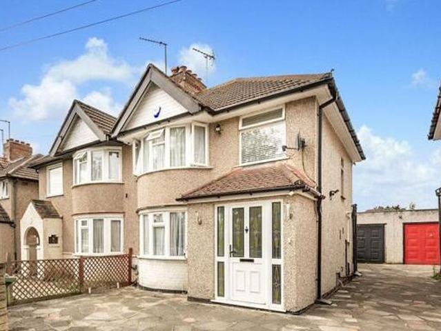 House for rent in Cat Hill, Greater London