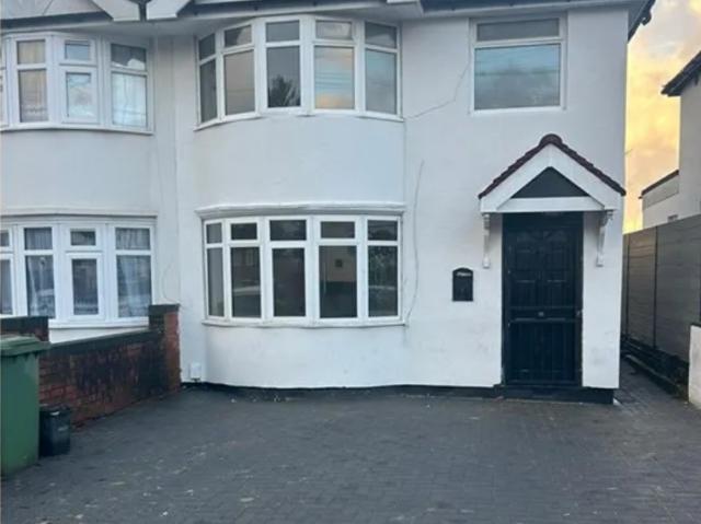 House for rent in Harrow Weald, Greater London