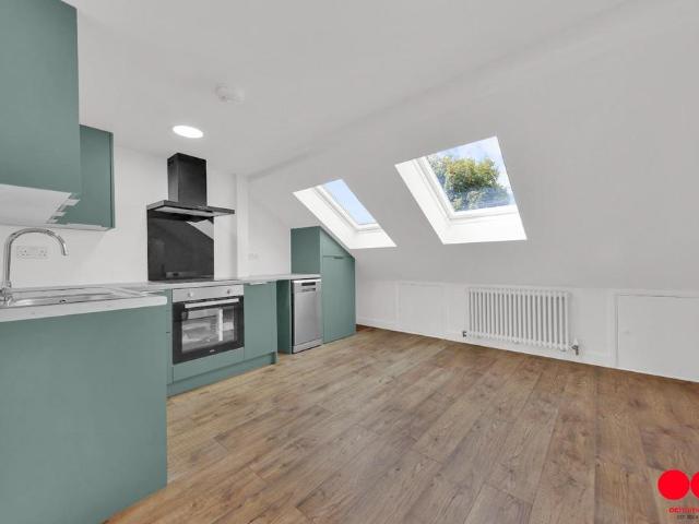Apartment for rent in Leyton, Greater London