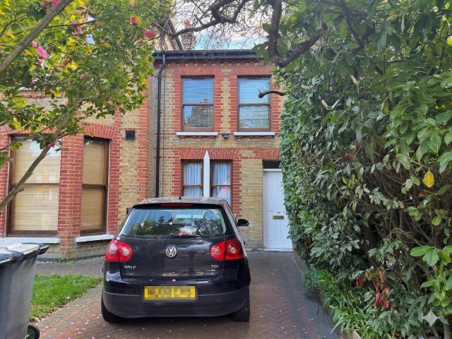 Studio for rent in Manor Park, Greater London