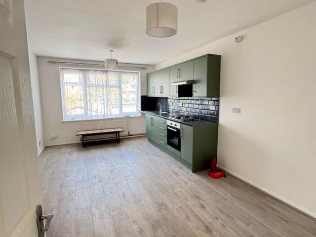 Apartment for rent in Forest Gate, Greater London