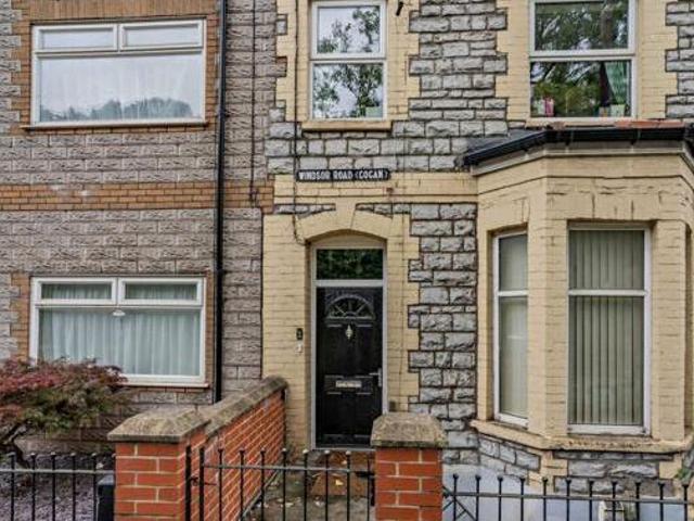 House for sale in Lyons, Greater London