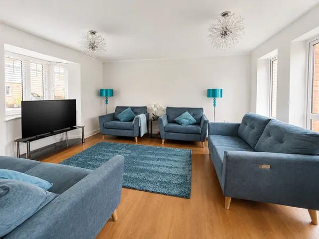 House for rent in Stroud Green, Barling