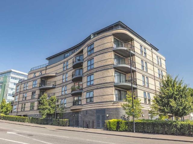 Apartment for rent in Slough