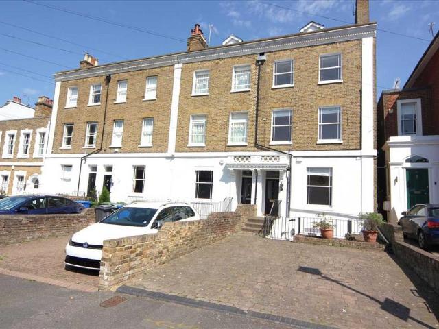 House for rent in Clewer Village, Windsor