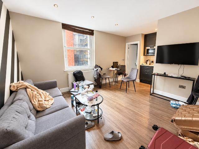 Apartment for rent in Round Hill, Brighton