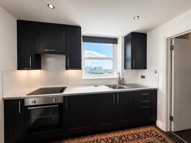Studio for rent in Round Hill, Brighton