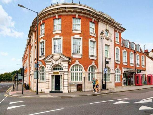House for sale in Uxbridge, Greater London