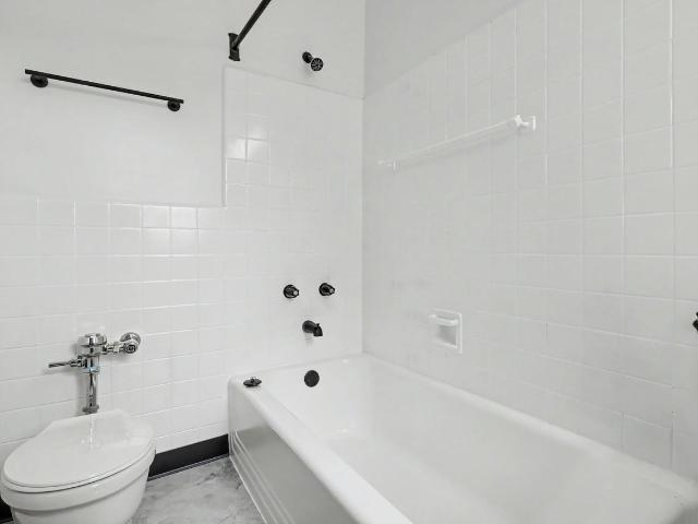 Apartment for rent in Grand Stratford Apartments, Des Moines