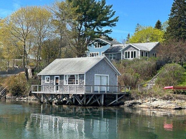 House for sale in Maine