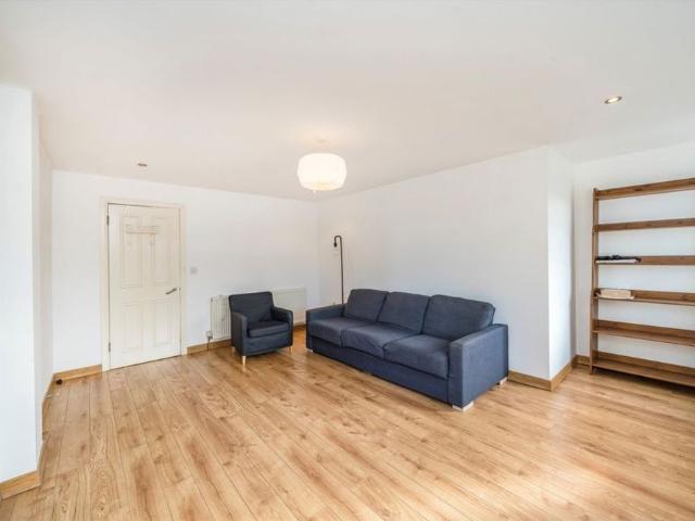 Apartment for rent in Upper Clapton, Greater London