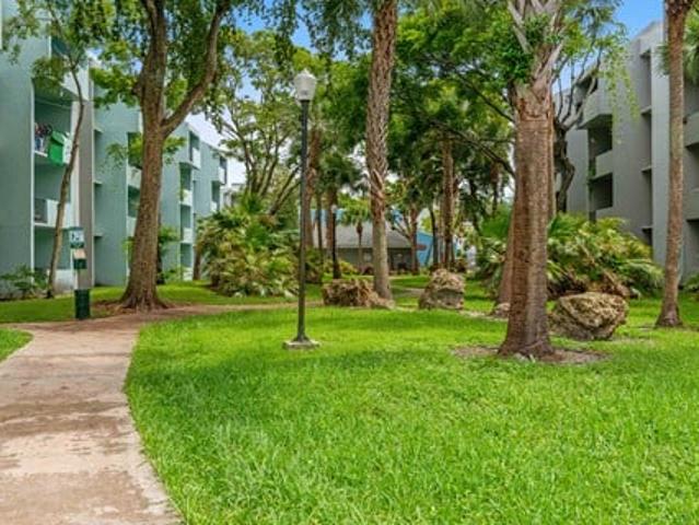 Apartment for rent in Lauderhill