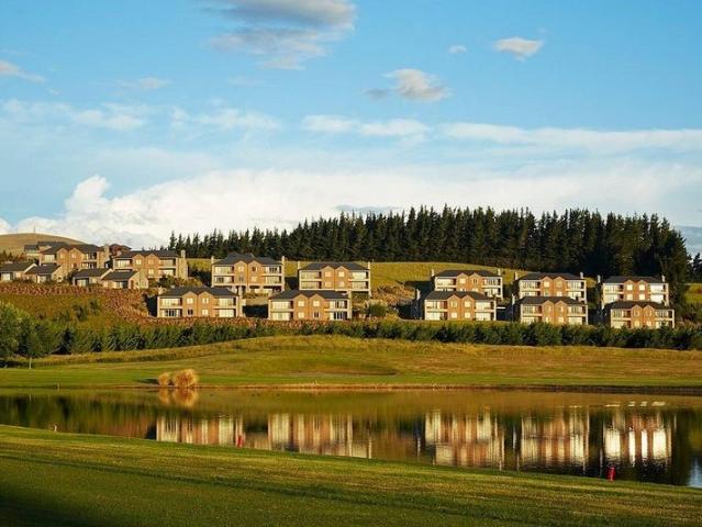 Apartment for rent in Windwhistle, Canterbury