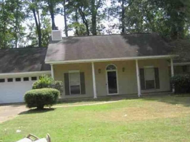 House for sale in Laurelwood, Flowood
