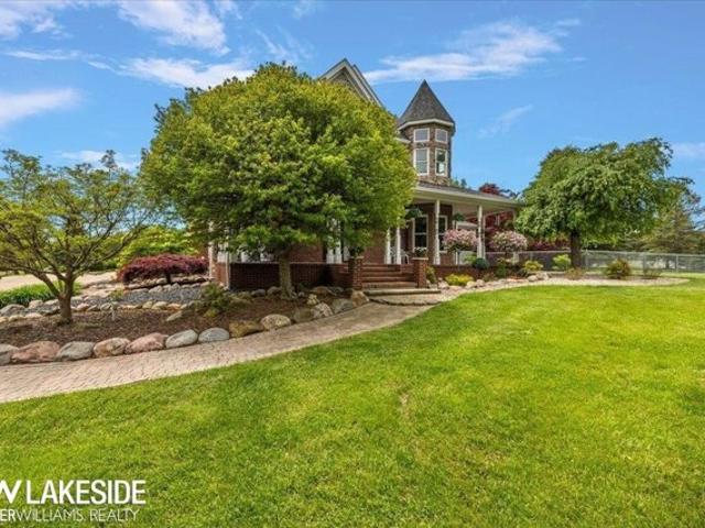 House for sale in Romeo