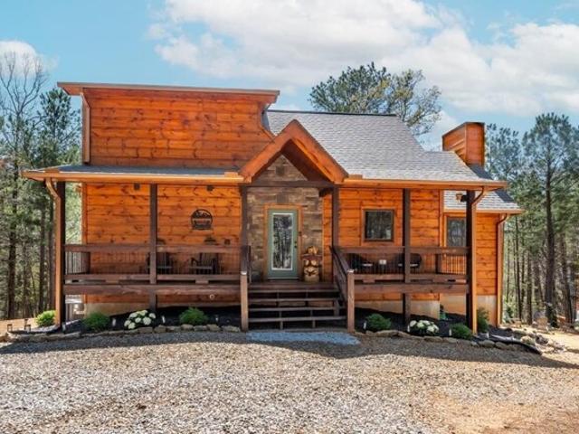 House for sale in Blue Ridge