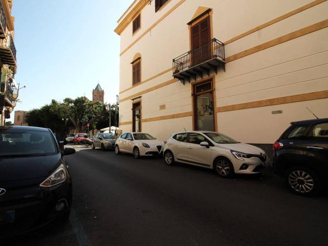 Locale Commerciale in vendita a Termini Imerese, Sicilia