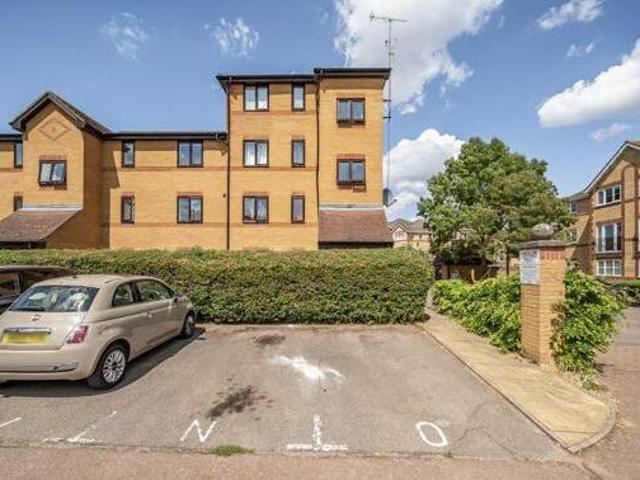 House for sale in Kingston Upon Thames, Greater London