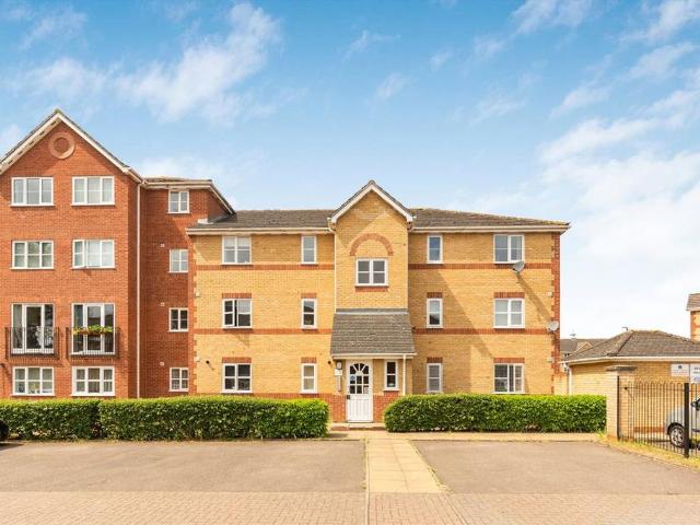 Apartment for rent in Royal Borough of Kingston upon Thames, Greater London
