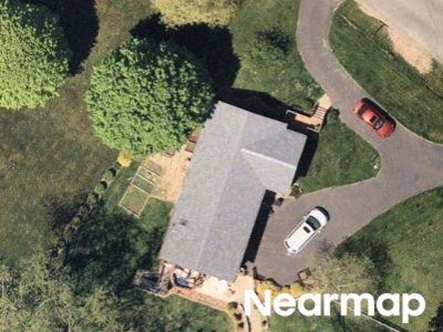 House for sale in Howard