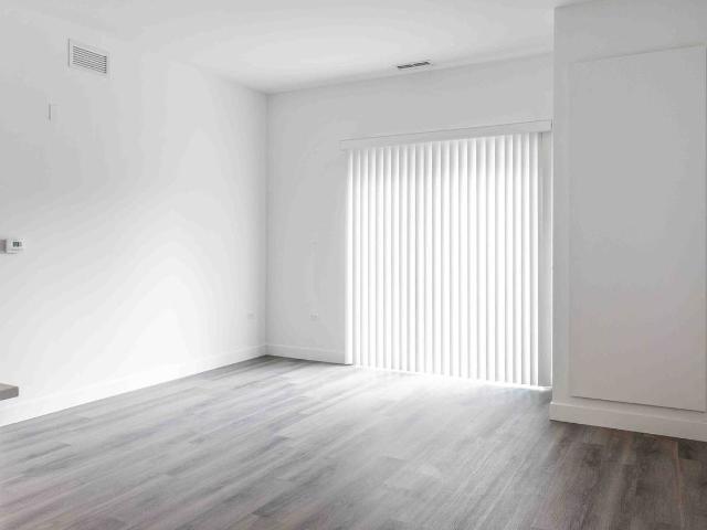 Apartment for rent in Winfield, Illinois