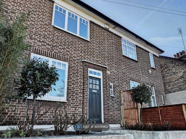 House for rent in Greater London