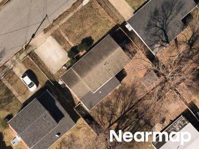 House for sale in Hampton