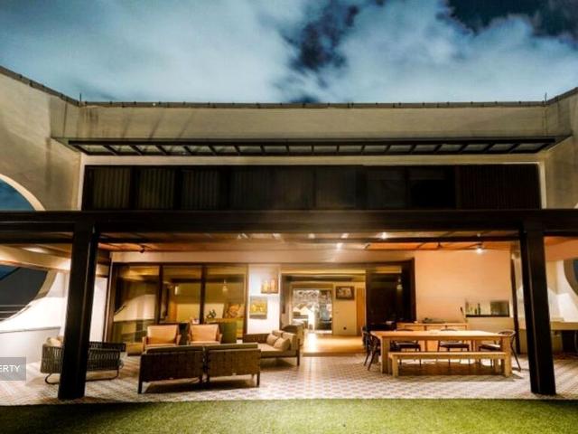 Apartment for sale in Tanglin Road