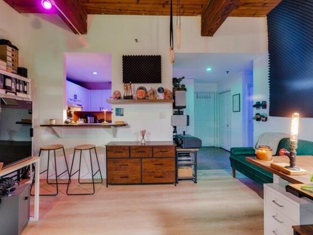 Condo for sale in Haverhill