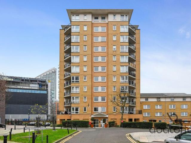 Apartment for rent in Virginia Quay, Blackwall